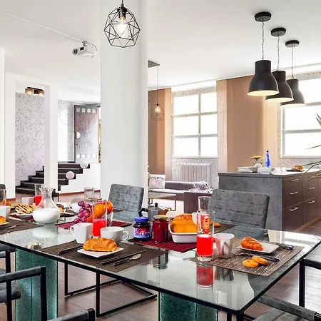 Loft 215 *